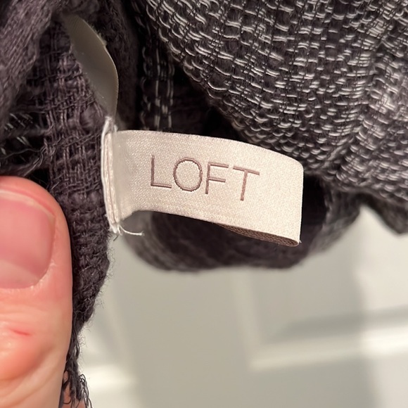 Loft Scarf - Picture 3 of 4